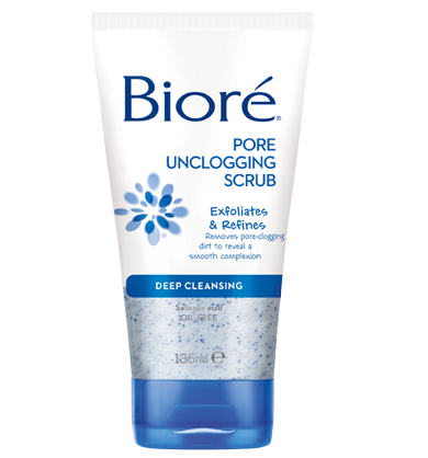 Biore Pore Unclogging Scrub