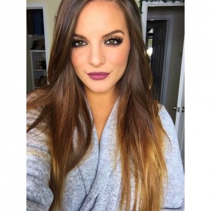 Casey Holmes aka itsbl0ndie on YouTube in Kat Von D Everlasting Liquid Lipstick in Lolita