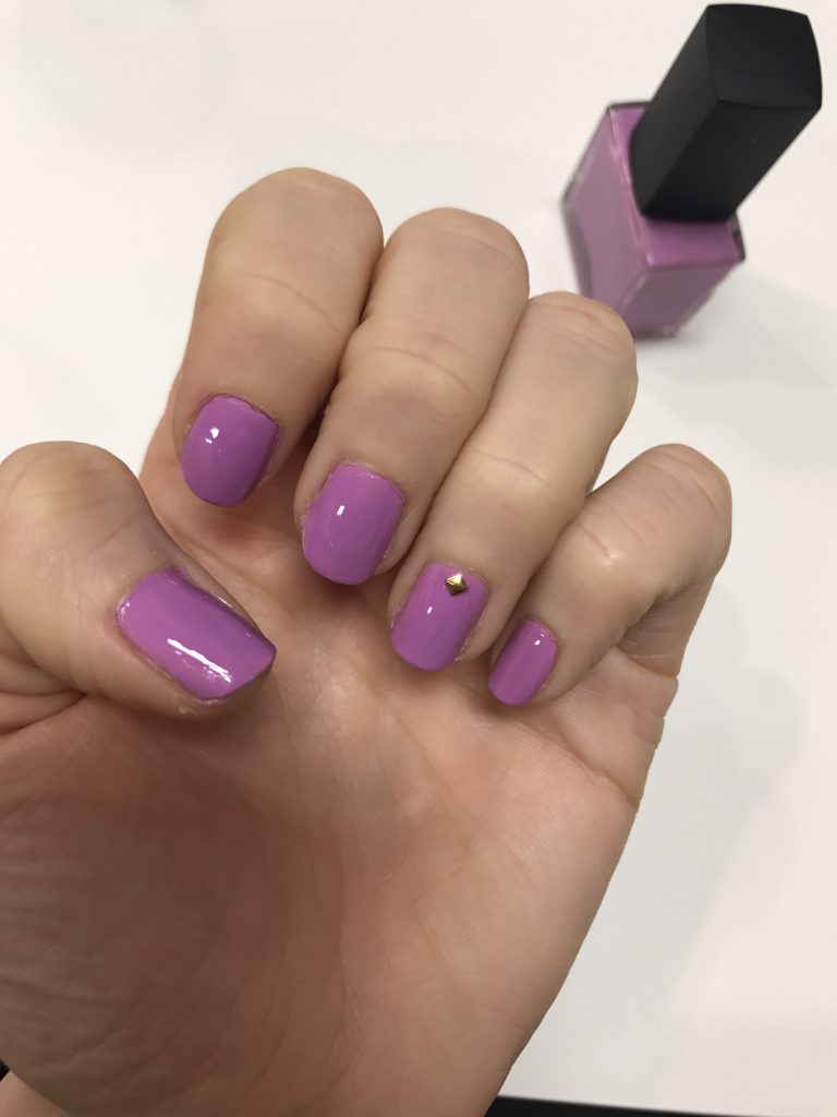 Color-camp-manicure-purple