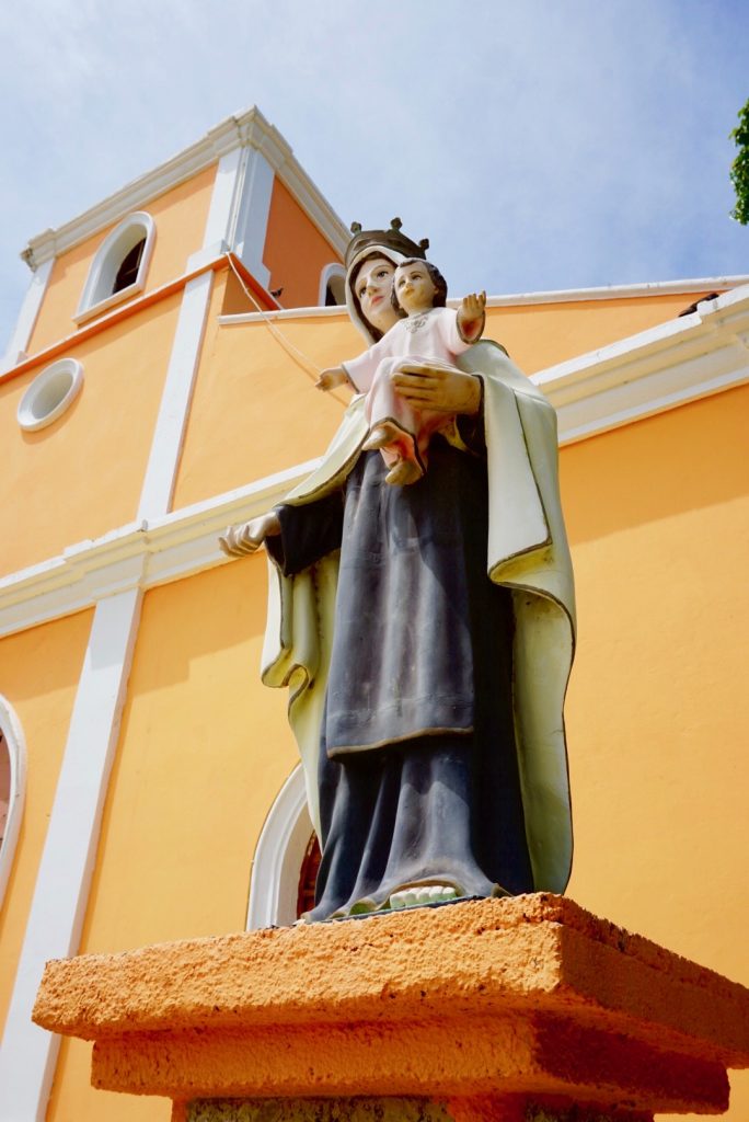 san-juan-del-sur-nicaragua-church-statue