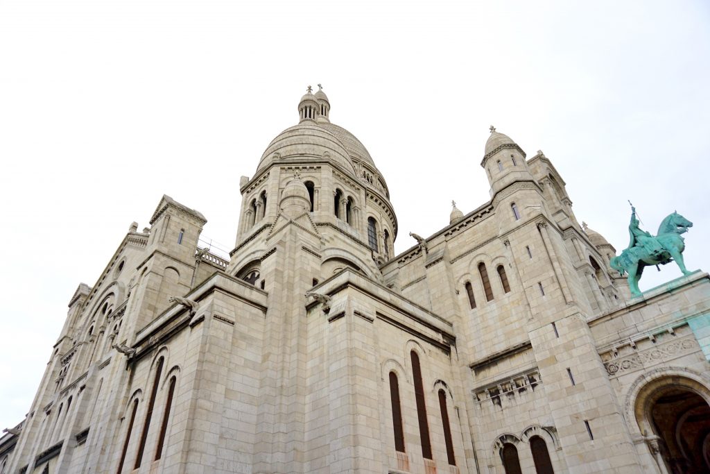 sacre-couer-paris-outside