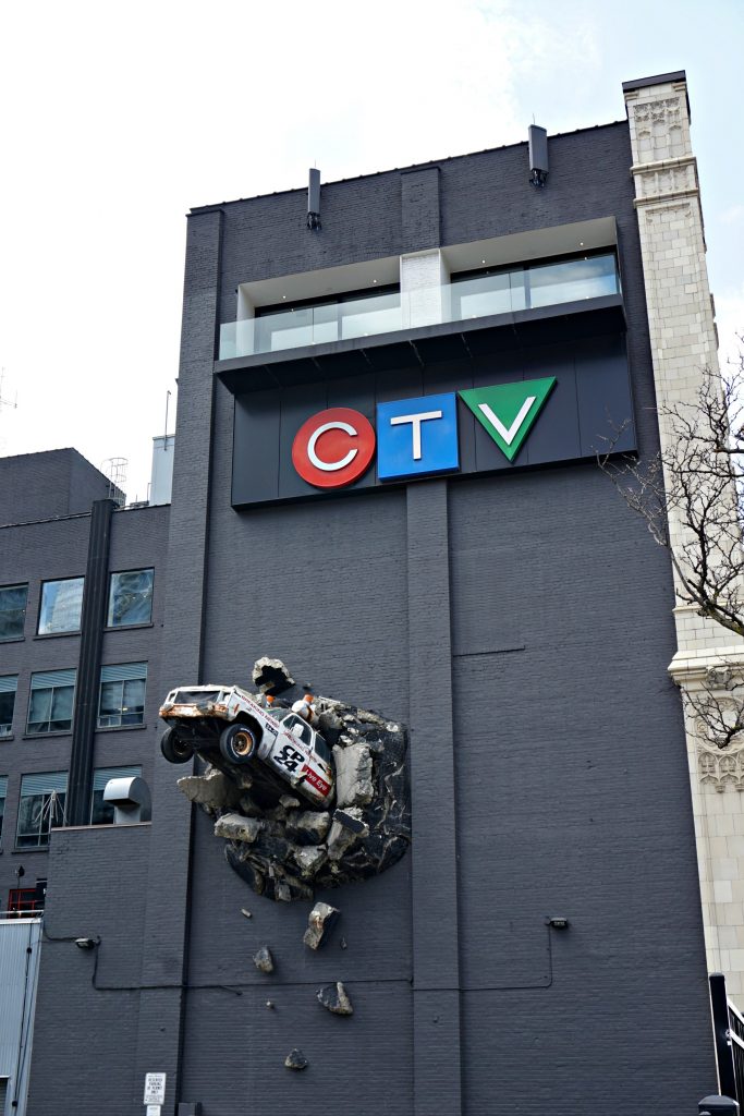 ctv-car-crash-building-toronto-queen-st-west