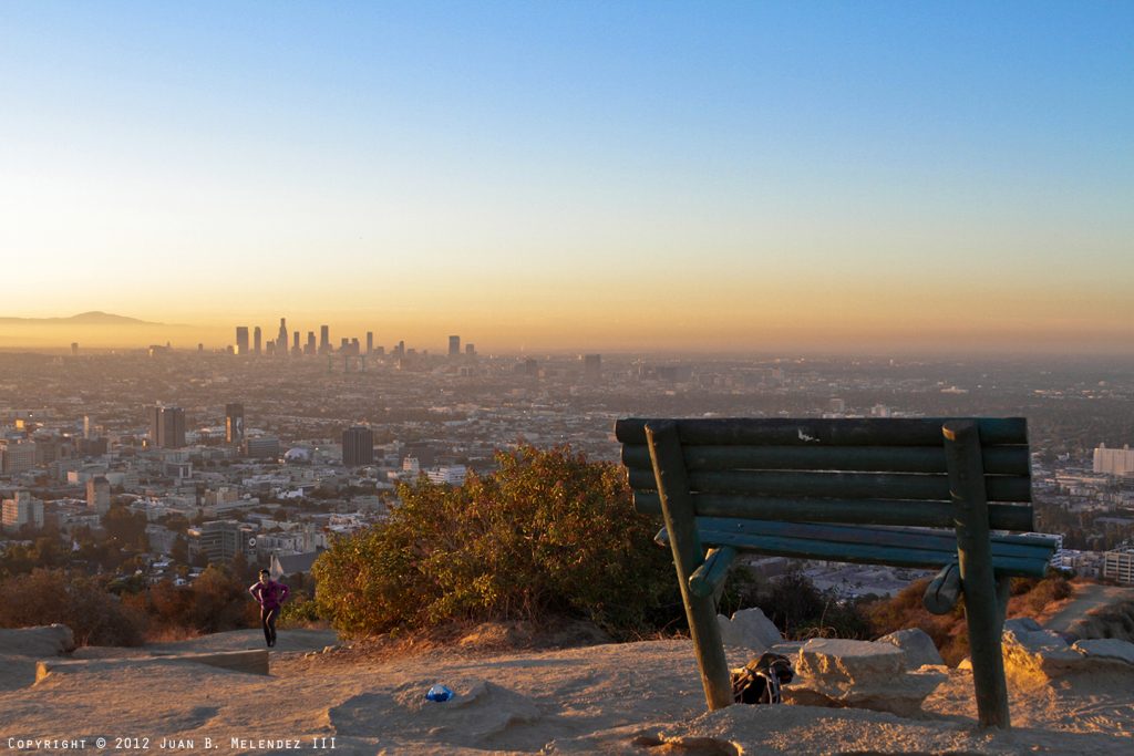 runyon-canyon-hike-sunset-hollywood-los-angeles-things-to-do